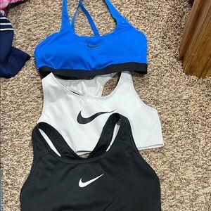 3 Nike sports bras sz small